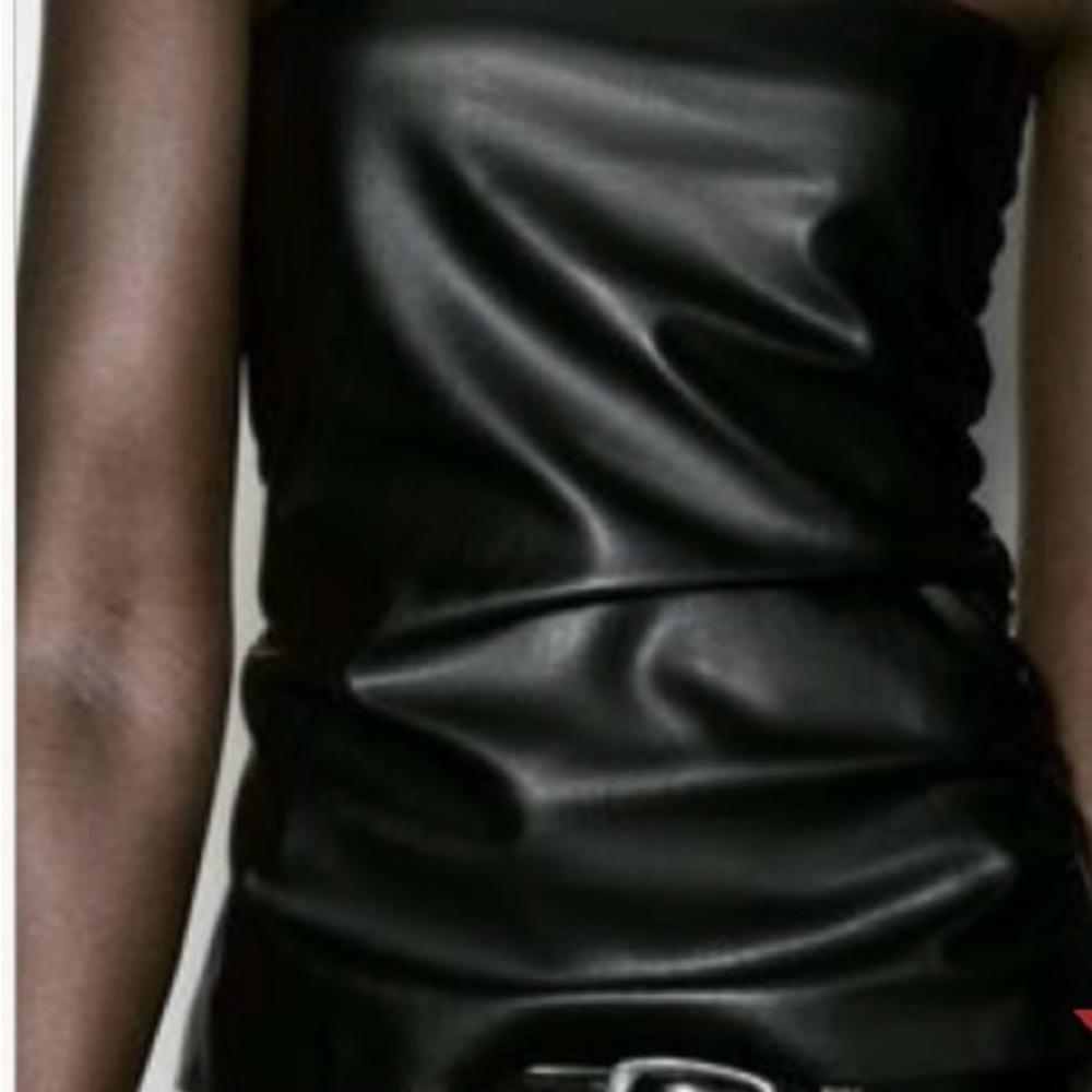 Zara NWT STRAPLESS FAUX LEATHER TOP - S